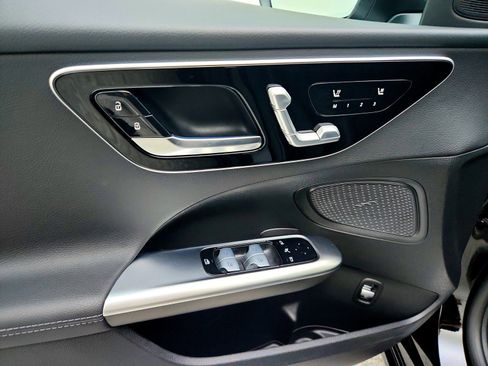 Certified 2025 Mercedes-Benz C 300 Sedan image 24