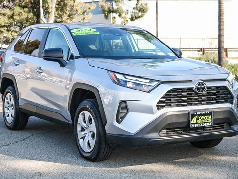 Used 2024 Toyota RAV4 LE image 3
