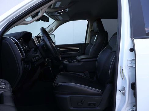 Used 2024 RAM 2500 Laramie image 8