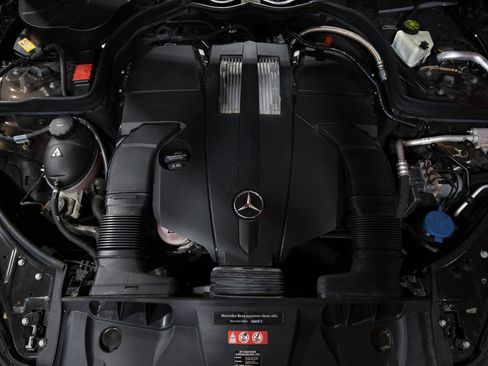 Used 2015 Mercedes-Benz E 400 Cabriolet image 34