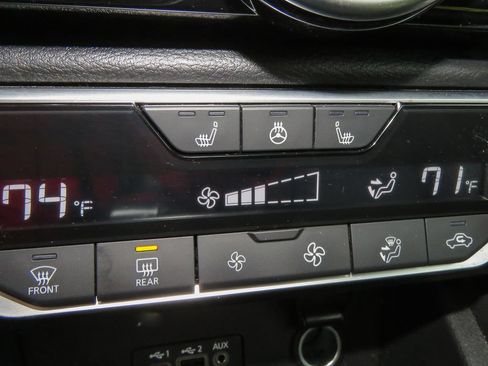 Used 2023 Nissan Sentra SR w/ SR Premium Package FWD image 12