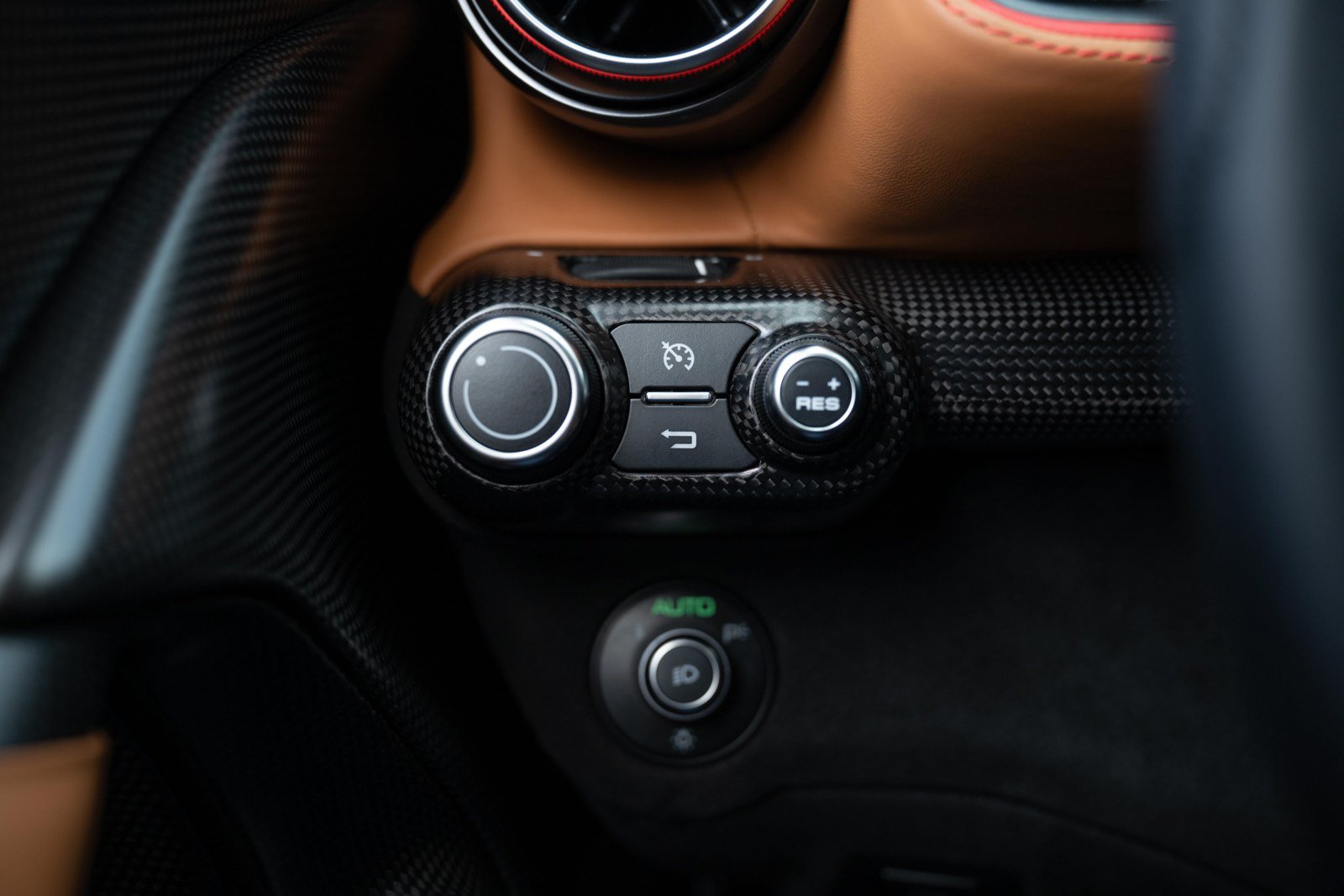 Used 2022 Ferrari 812 Competizione RWD image 42