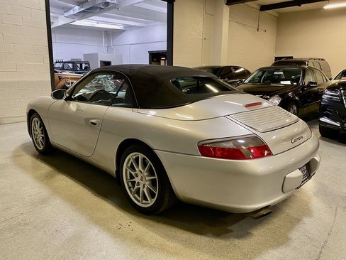 Used 2004 Porsche 911 Carrera RWD image 32
