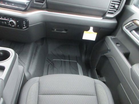 Used 2026 Chevrolet Silverado 1500 RST w/ RST Select Package image 32