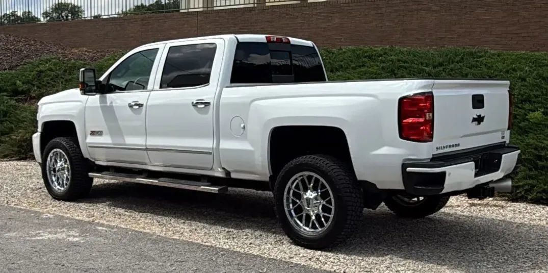 Used 2019 Chevrolet Silverado 3500 LTZ w/ Duramax Plus Package AWD/4WD image 7