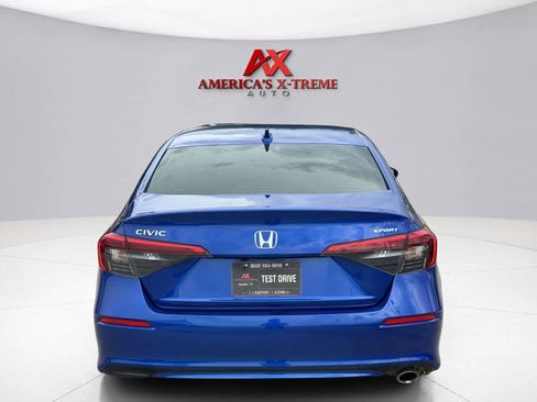 Used 2023 Honda Civic Sport image 5