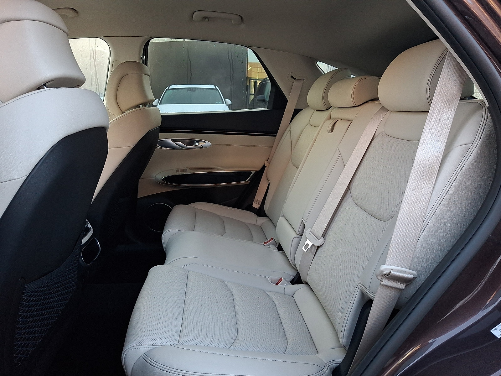 Certified 2022 Genesis GV70 2.5T AWD/4WD image 10