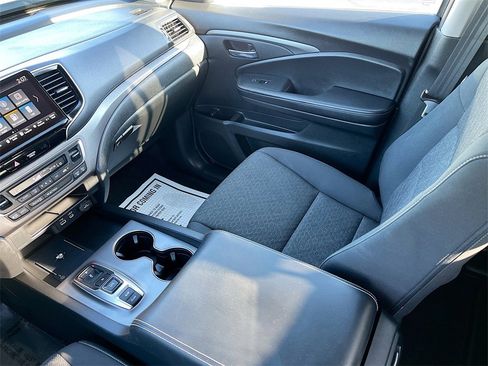 Used 2024 Honda Ridgeline Sport image 21