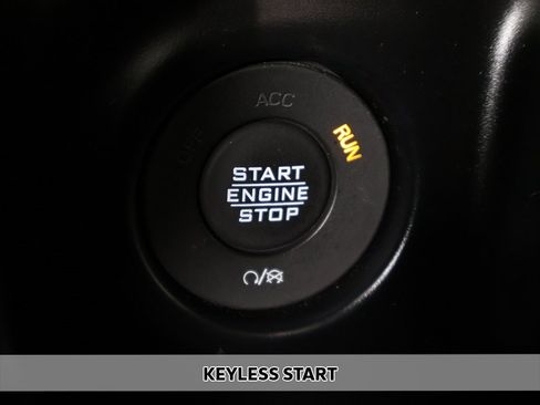 Used 2021 Jeep Wrangler Unlimited Sport image 3