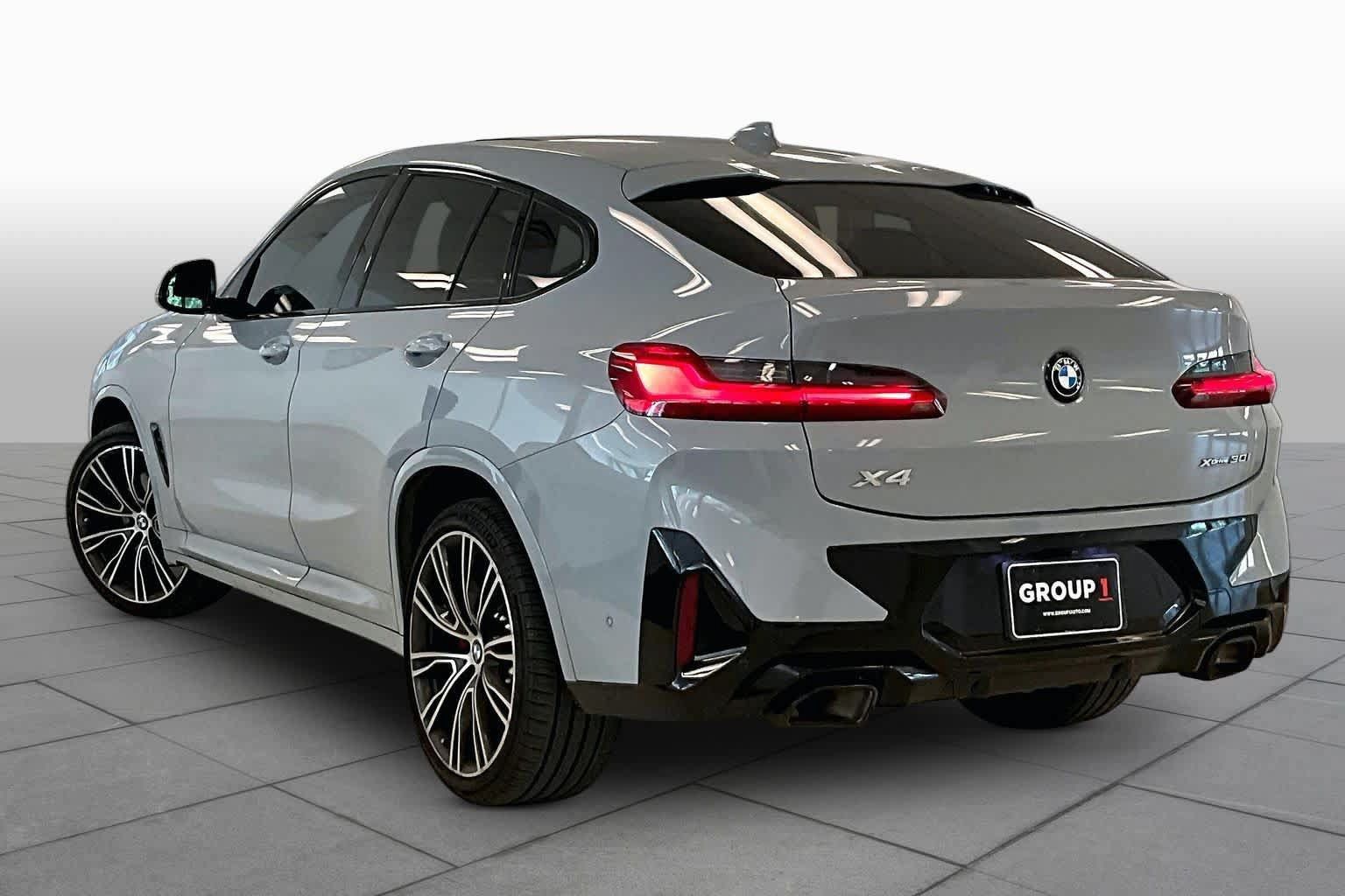 Used 2024 BMW X4 xDrive30i w/ Premium Package AWD/4WD image 11