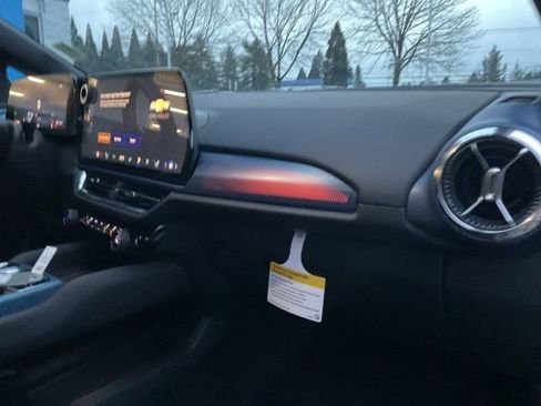 New 2026 Chevrolet Equinox EV LT image 17