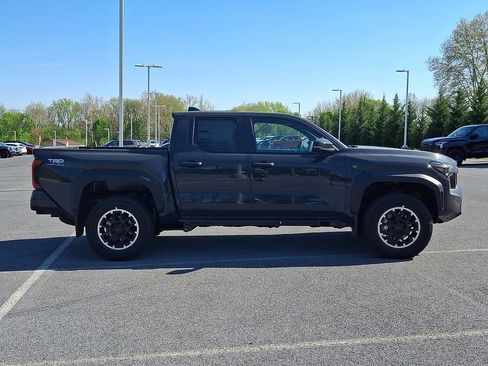 New 2026 Toyota Tacoma TRD Off-Road AWD/4WD image 5