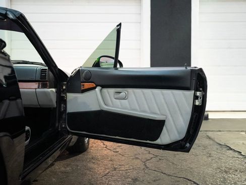 Used 1995 Porsche 968 Cabriolet RWD image 34