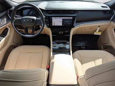 New 2026 Jeep Grand Cherokee L Limited image 14