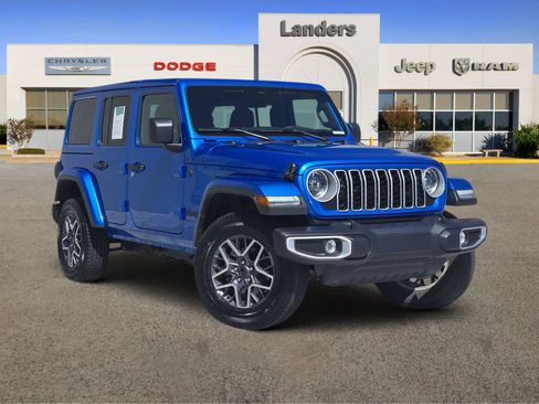 Used 2025 Jeep Wrangler Unlimited Sahara AWD/4WD image 1