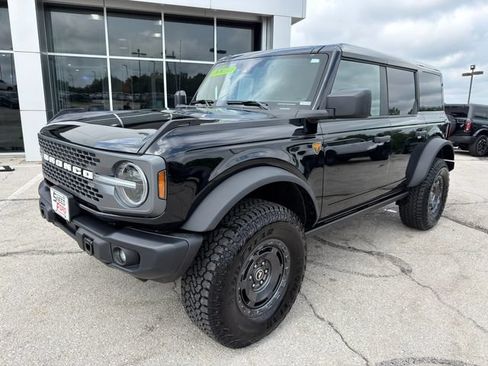 Used 2025 Ford Bronco Badlands w/ Sasquatch Package AWD/4WD image 3