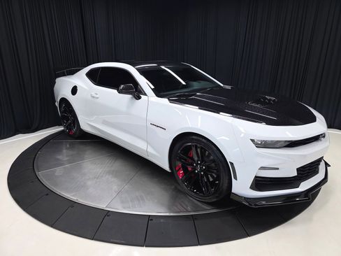 Used 2023 Chevrolet Camaro SS w/ Redline Edition RWD image 16