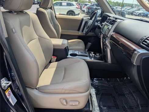 Used 2018 Toyota 4Runner Limited AWD/4WD image 11