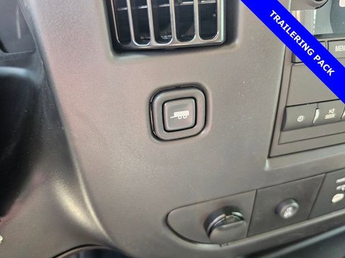New 2025 Chevrolet Express 3500 w/ Driver Convenience Package RWD image 27