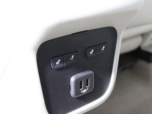 Used 2022 GMC Terrain Denali w/ Denali Premium Package image 38