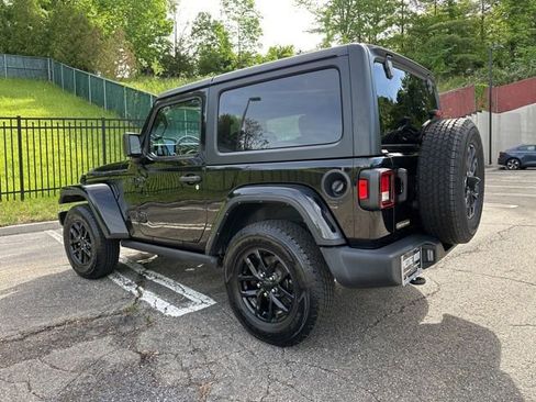 Used 2023 Jeep Wrangler Sport AWD/4WD image 5