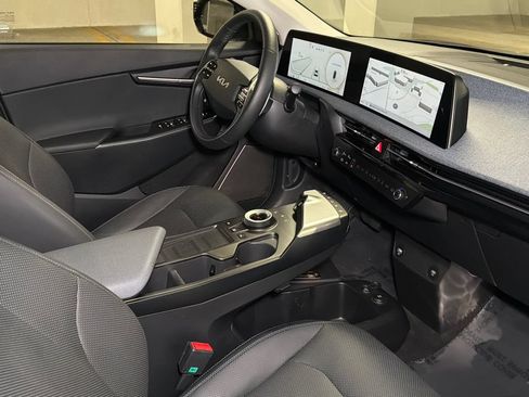 Certified 2024 Kia EV6 Wind AWD/4WD image 13
