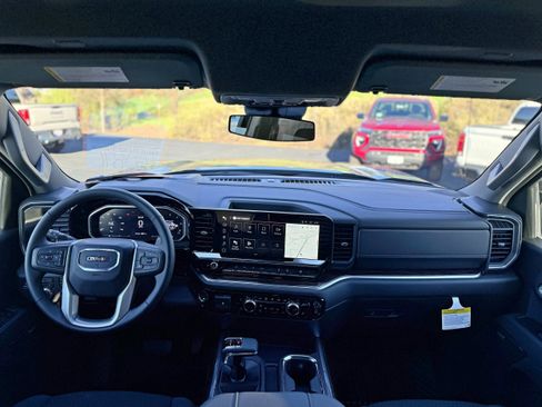 New 2026 GMC Sierra 1500 Elevation w/ Preferred Package image 18