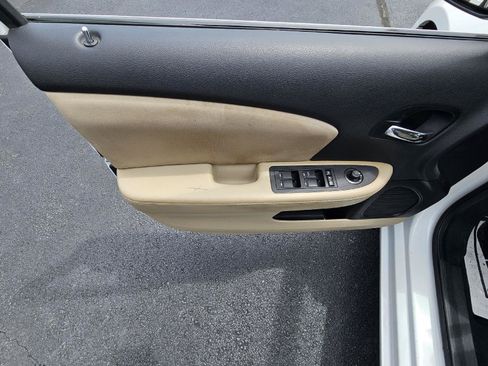 Used 2013 Chrysler 200 LX FWD image 25