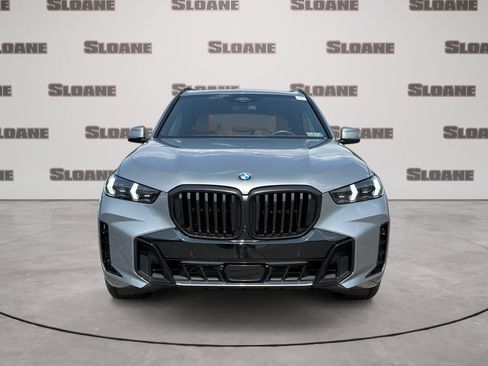 Used 2024 BMW X5 xDrive40i w/ M Sport Package AWD/4WD image 8