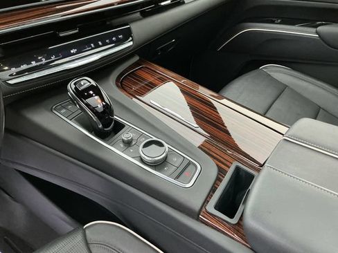 Used 2022 Cadillac Escalade Premium Luxury w/ Performance Package AWD/4WD image 21