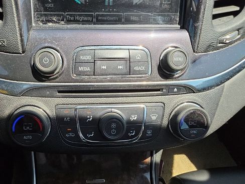 Certified 2015 Chevrolet Impala LT FWD image 8