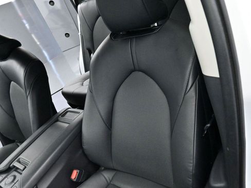 Used 2024 Toyota Grand Highlander XLE image 15