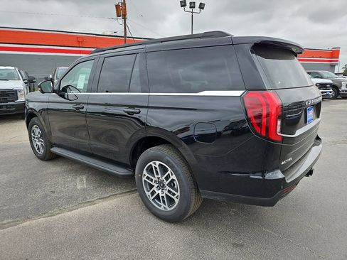 New 2026 Ford Expedition Active RWD image 8