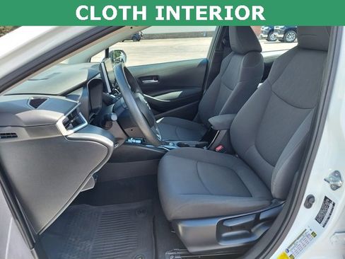 Used 2020 Toyota Corolla LE image 3