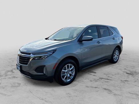 Used 2024 Chevrolet Equinox LT AWD/4WD image 1