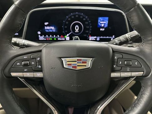 Certified 2023 Cadillac Escalade Premium Luxury image 10