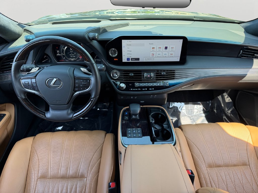 Used 2023 Lexus LS 500 AWD w/ Luxury Package image 13