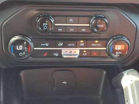 Used 2023 Ford Bronco Outer Banks AWD/4WD image 19