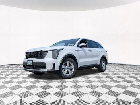 New 2026 Kia Sorento LX FWD image 2