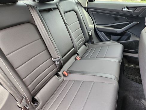 Certified 2023 Volkswagen Jetta SE FWD image 15