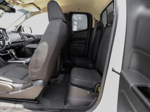 Used 2022 Chevrolet Colorado LT w/ LT Convenience Package image 35