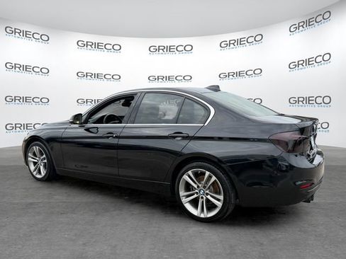 Used 2018 BMW 330i xDrive Sedan w/ Premium Package AWD/4WD image 5