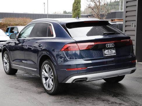 Used 2024 Audi Q8 Premium Plus w/ Premium Plus Package image 6