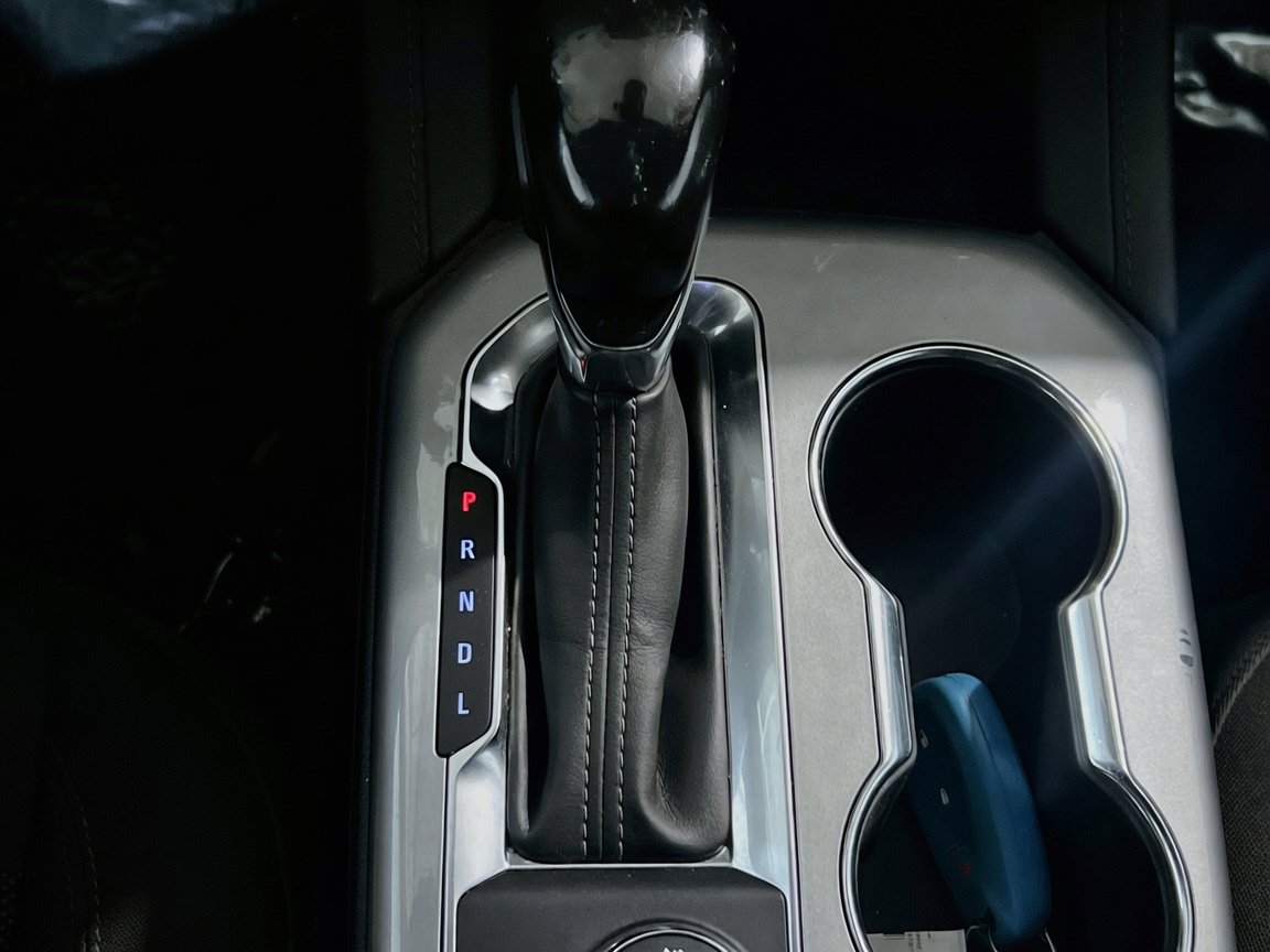 Used 2019 Chevrolet Blazer LT FWD image 12