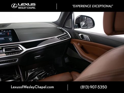 Used 2022 BMW X7 xDrive40i w/ M Sport Package AWD/4WD image 29