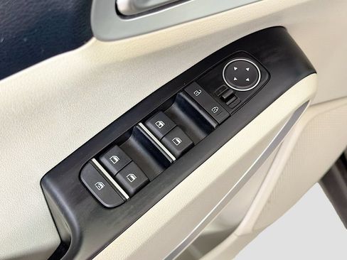 Used 2024 Kia Soul LX FWD image 18