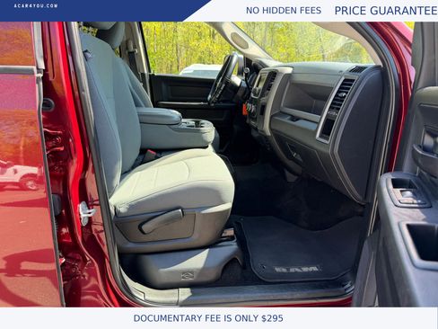 Used 2018 RAM 2500 Tradesman w/ Chrome Appearance Group AWD/4WD image 16