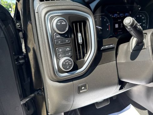 Used 2020 GMC Sierra 1500 Denali w/ Denali Ultimate Package AWD/4WD image 35