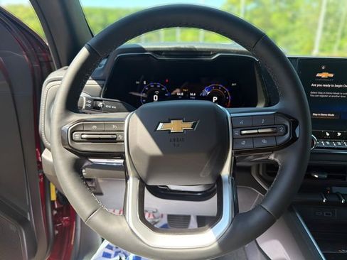 New 2026 Chevrolet Colorado LT w/ LT Convenience Package AWD/4WD image 18