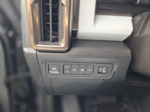 New 2025 GMC Hummer EV 2X image 89